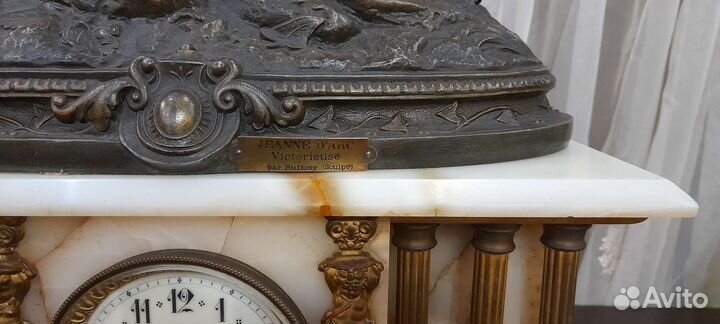 Каминные часы с боем