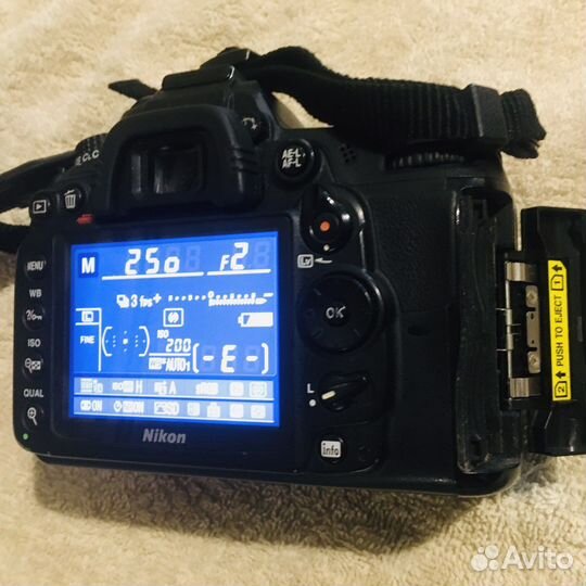 Nikon d7000 body