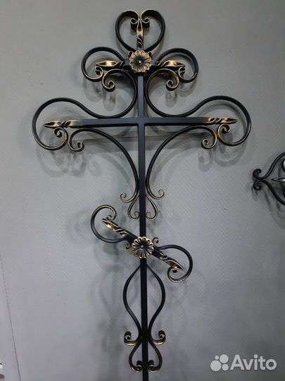 Памятники из гранита, цветники, копка могил