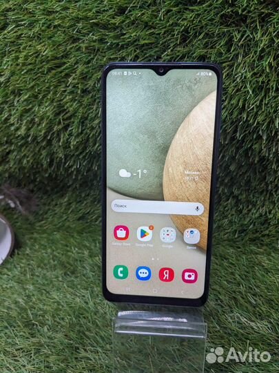 Samsung Galaxy A12, 3/32 ГБ