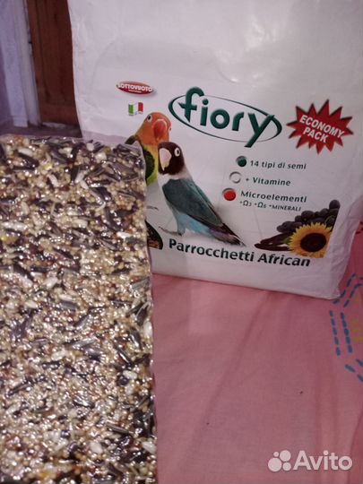 Корм для попугаев