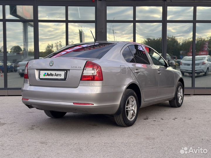 Skoda Octavia 1.6 AT, 2011, 185 269 км