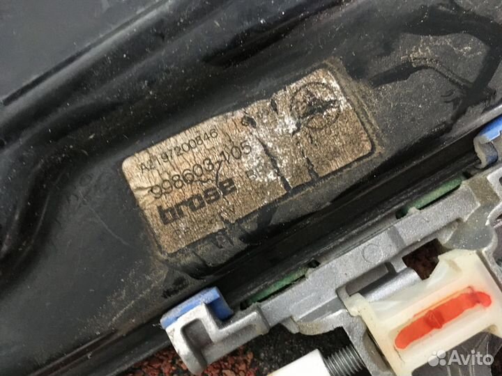 Стеклоподъемник задний правый Mercedes-Benz W219