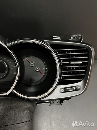 Приборная панель Kia Optima