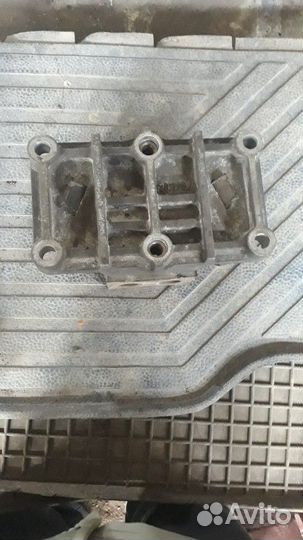 Опора двигателя Mercedes Actros MP1