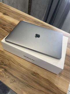 Macbook pro 13 2020 i5 256Gb