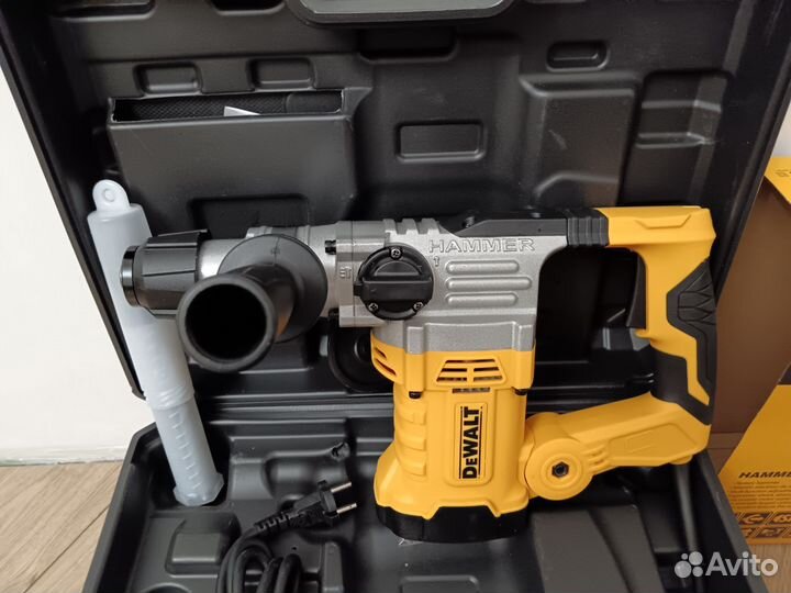 Перфоратор DeWalt 1680 WT. makita