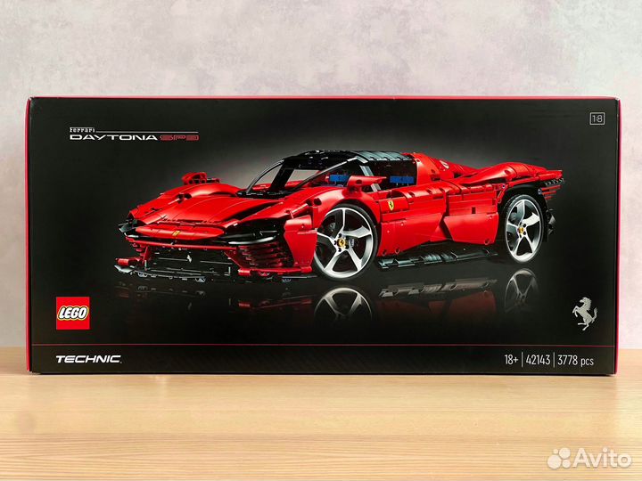 Lego Technic 42143 Ferrari Daytona SP3 Феррари