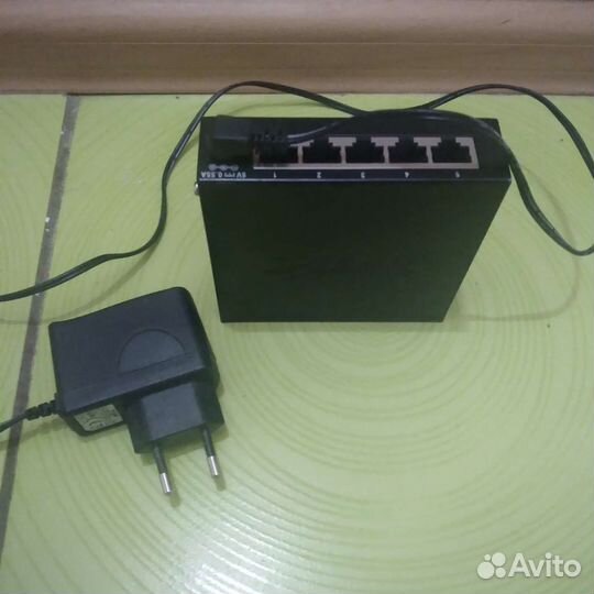 Сетевой коммутатор dlink металлический корпус