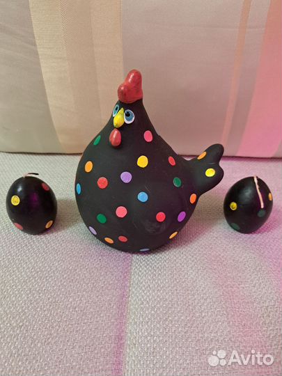 Пасхальная фигурка курица