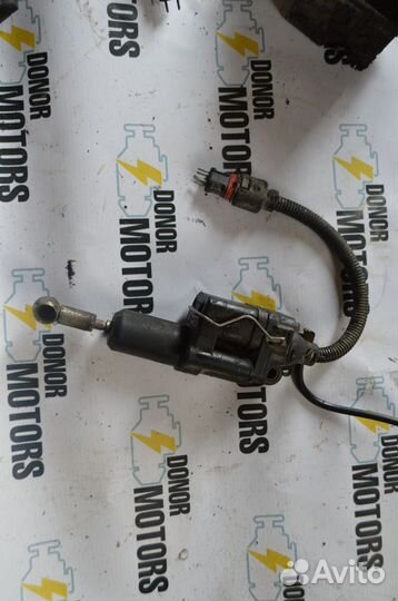 Цилиндр пневматический остановки двигателя