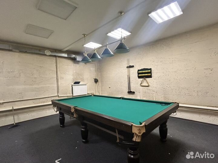 Бильярдный стол