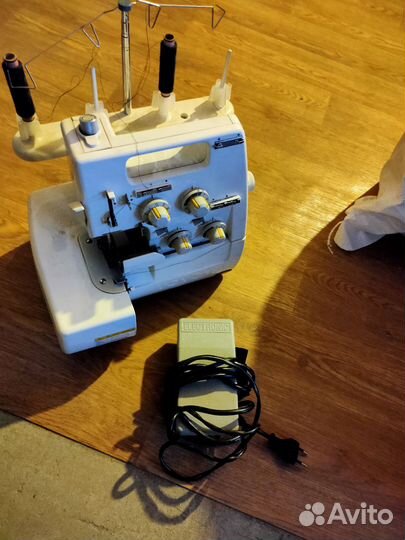 Оверлок 4х ниточный