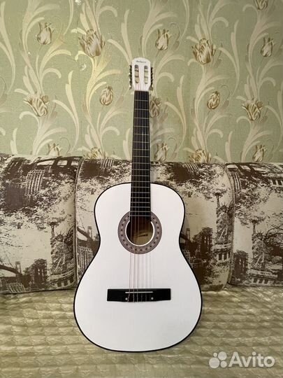 Классическая гитара шестиструнная бу