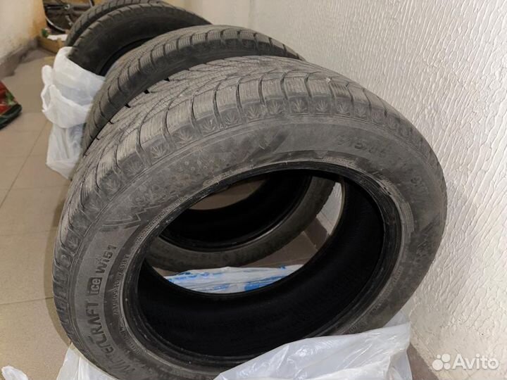Kumho 722 215/55 R4