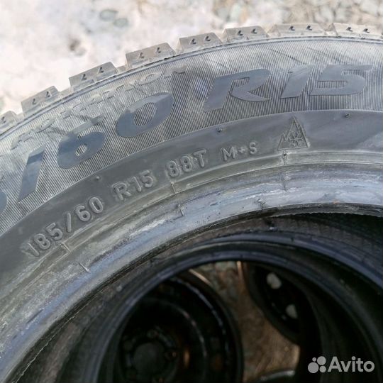 Pirelli Ice Zero 185/60 R15 88T