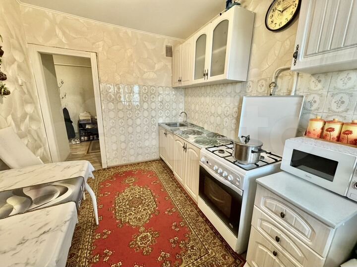 3-к. квартира, 71 м², 9/9 эт.
