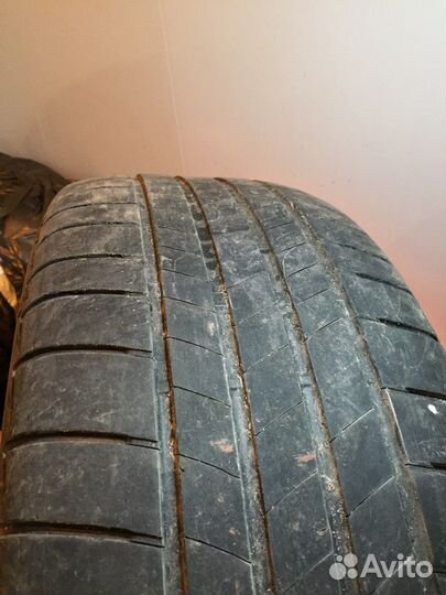 Bridgestone Turanza T005 215/60 R16