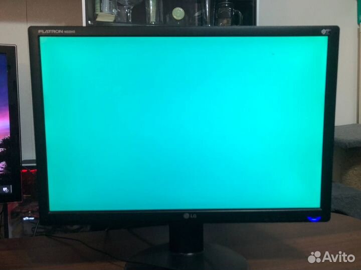 Монитор lg flatron w2234s bn (с небольшим сколом)