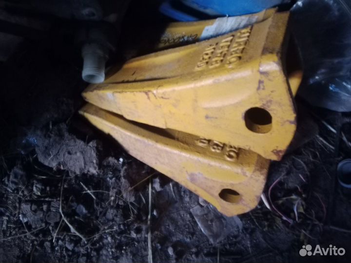 Коронки рыхлителя