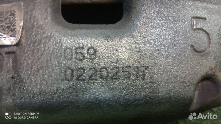 Суппорт тормозной передний правый Toyota Corolla