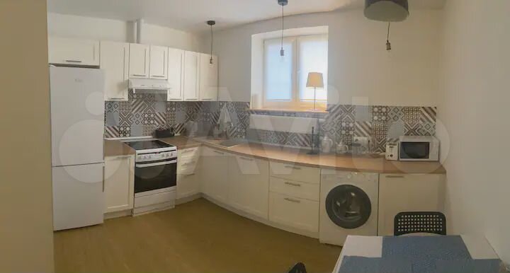 3-к. квартира, 85 м², 2/5 эт.