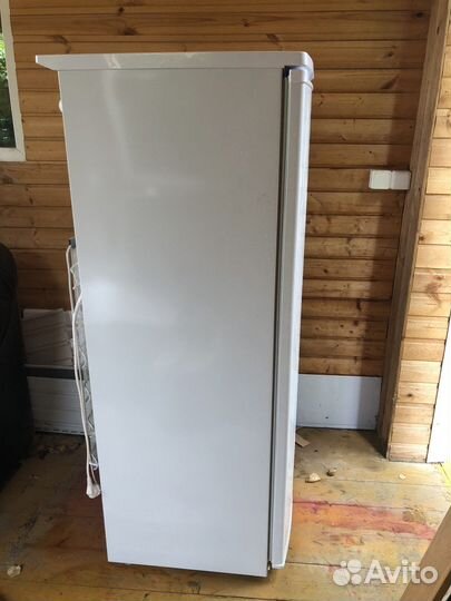 Холодильник однокамерный Бирюса 6