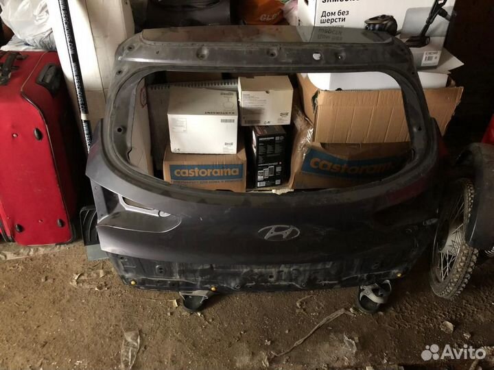 Hyundai Tucson 2016 крышка багажника (голая)