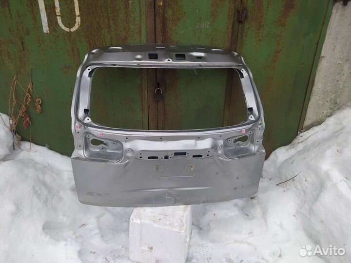 Крышка багажника lexus NX 200