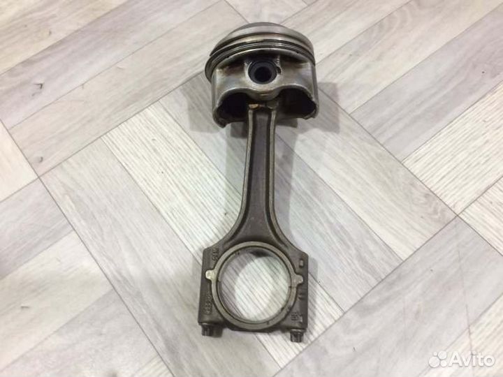 Поршень шатун Volkswagen Passat B6 BZB