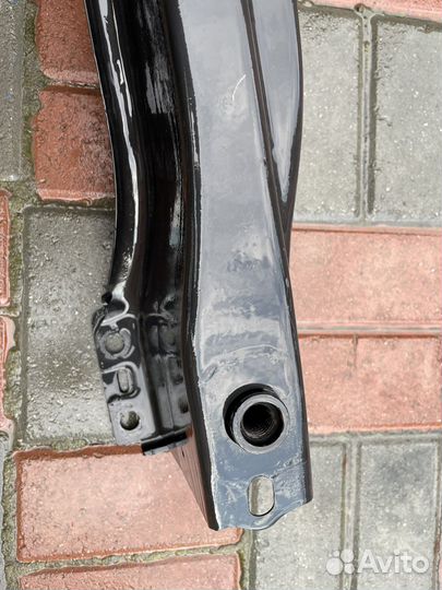 Усилитель бампера задний на Porsche Cayenne