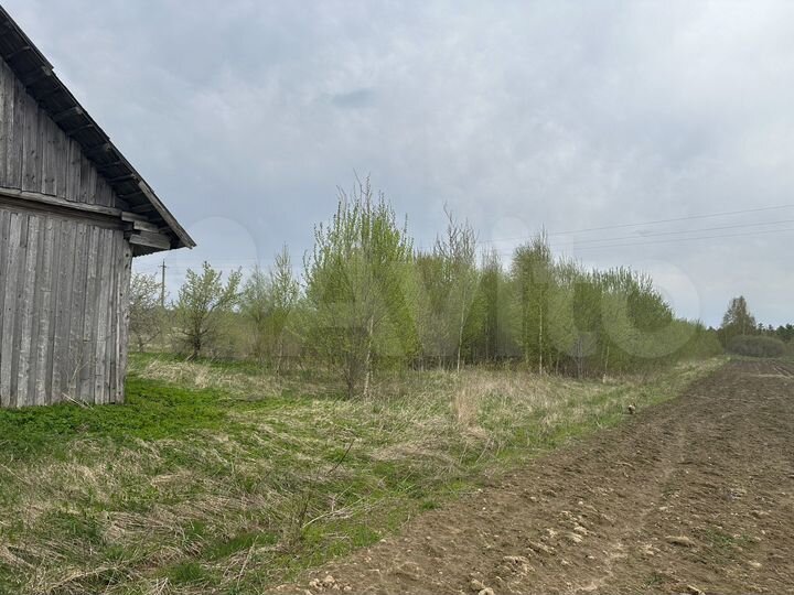 Дом 28,3 м² на участке 40,6 сот.