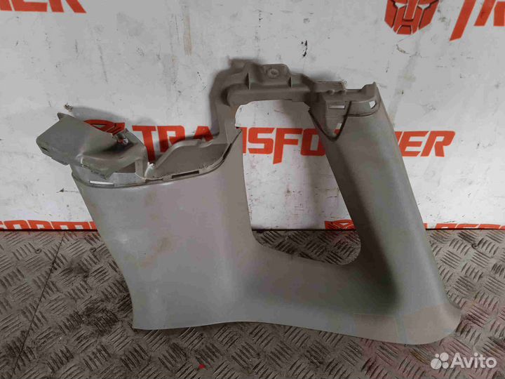 Обшивка багажника правая Хонда Цивик EU1