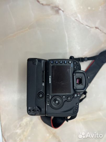 Фотоаппарат canon 5d mark III + допы