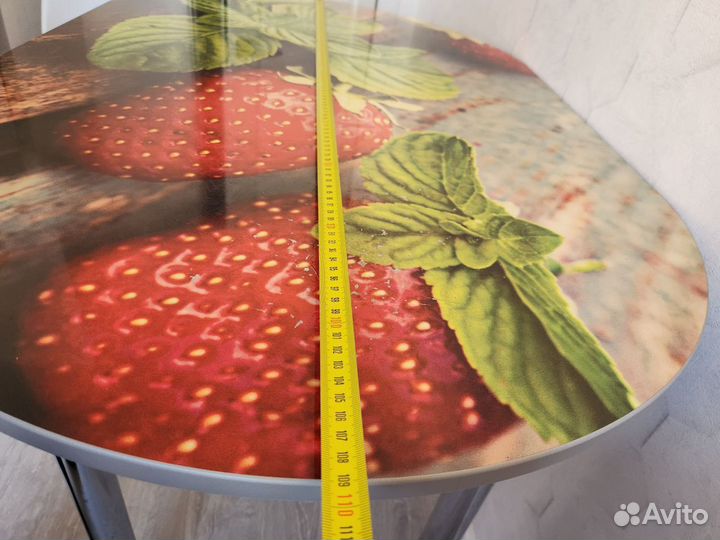 Кухонный стол