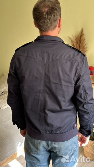 Ветровка мужская levis