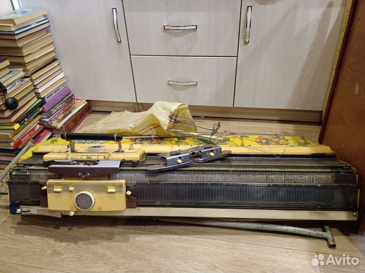 Вязальная машина brother KR-830