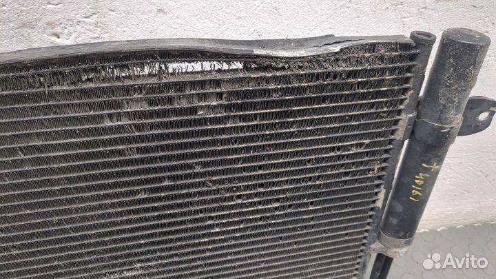 Радиатор кондиционера Volkswagen Tiguan, 2011