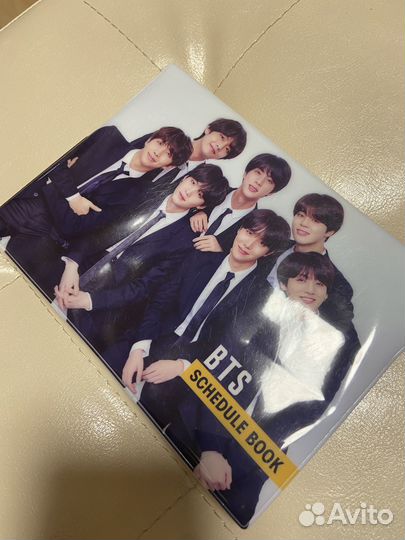 Блокнот с BTS