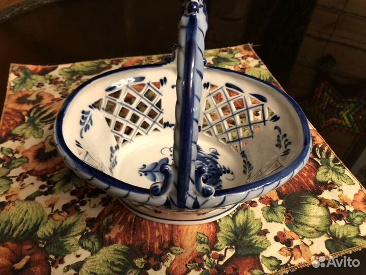 Конфетница «корзинка» Гжель