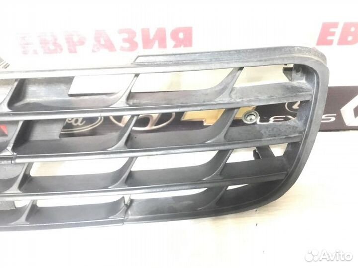 Решетка радиатора Nissan Expert VEW11 YD22DD 2000