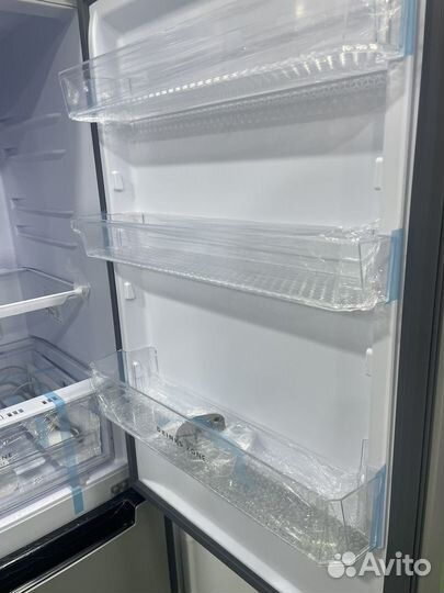 Холодильник бирюсса(сухой мороз )