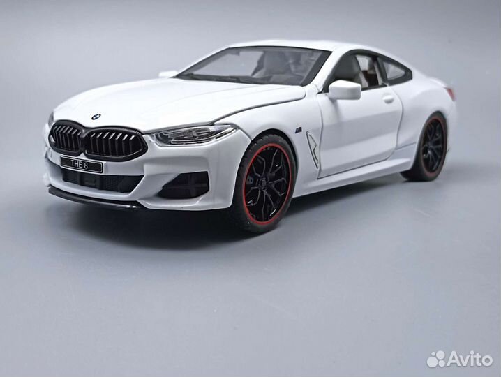 Коллекционные модели, металлические машинки BMW М8