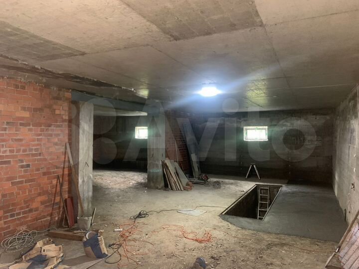 Склад, 240 м²