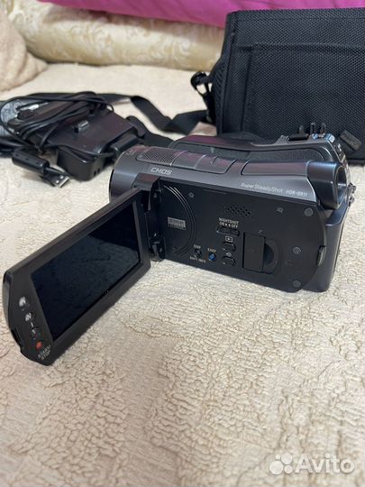 Видеокамера Sony HDR-SR11E