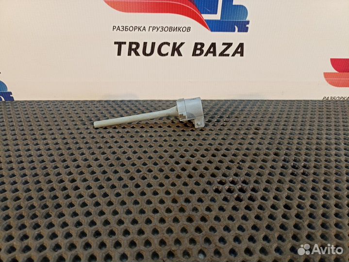 1740757 Датчик уровня охлаждающей жидкости