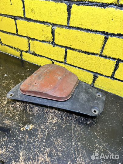 Правый бардачёк иж 3 -4 модели новый СССР