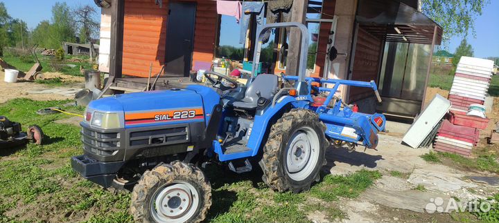 Мини-трактор ISEKI Sial 223, 2010