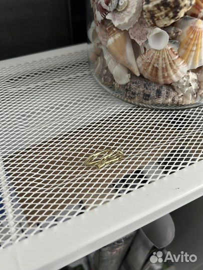 Золотая серьга кафф новая