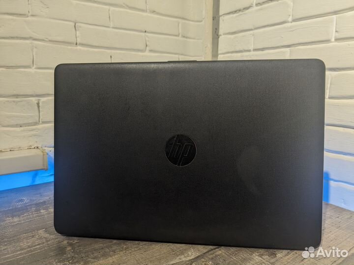 Ноутбук hp с ssd 240gb 15.6 HD